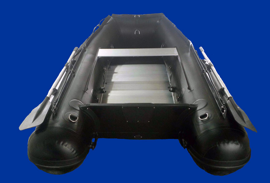 Bateau Charles Oversea 2.7be noir