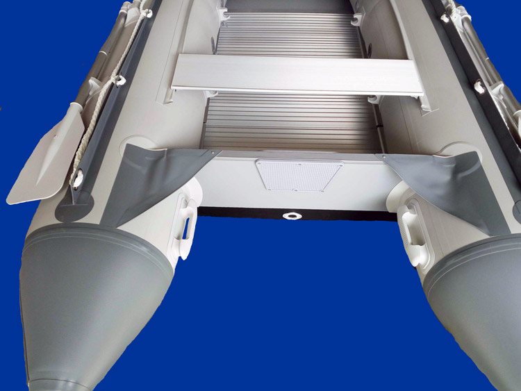Bateau 3.0d Charles Oversea